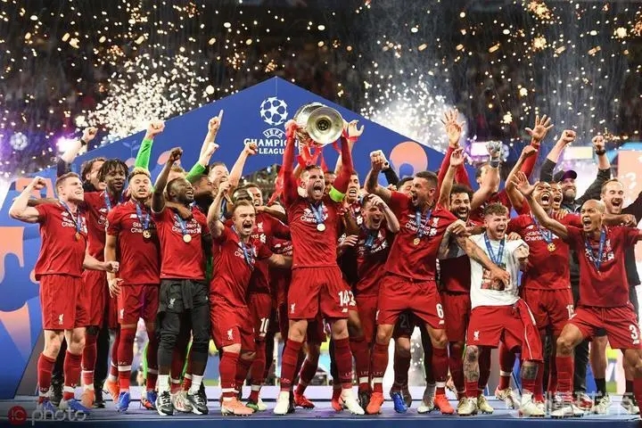 上赛季<a href=/football/liverpool/ target=_blank class=infotextkey>利物浦</a>获得了英超冠军